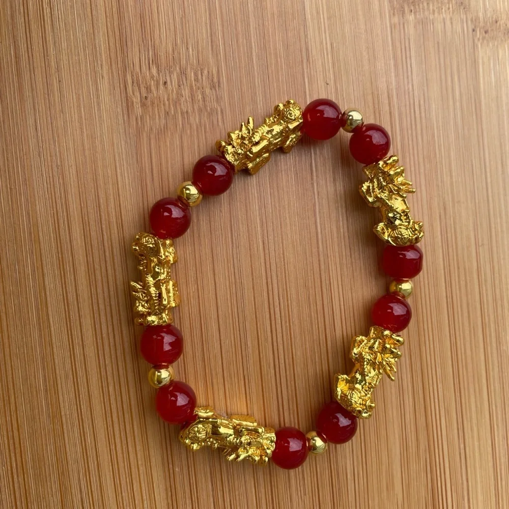 Red Agate Natural Stone Pixiu Wealth Bracelet - Picture 6 of 6